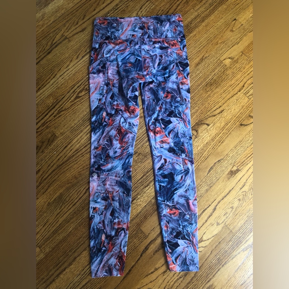 Lululemon Blue/Red/Lavender Pattern Leggings With… - image 3